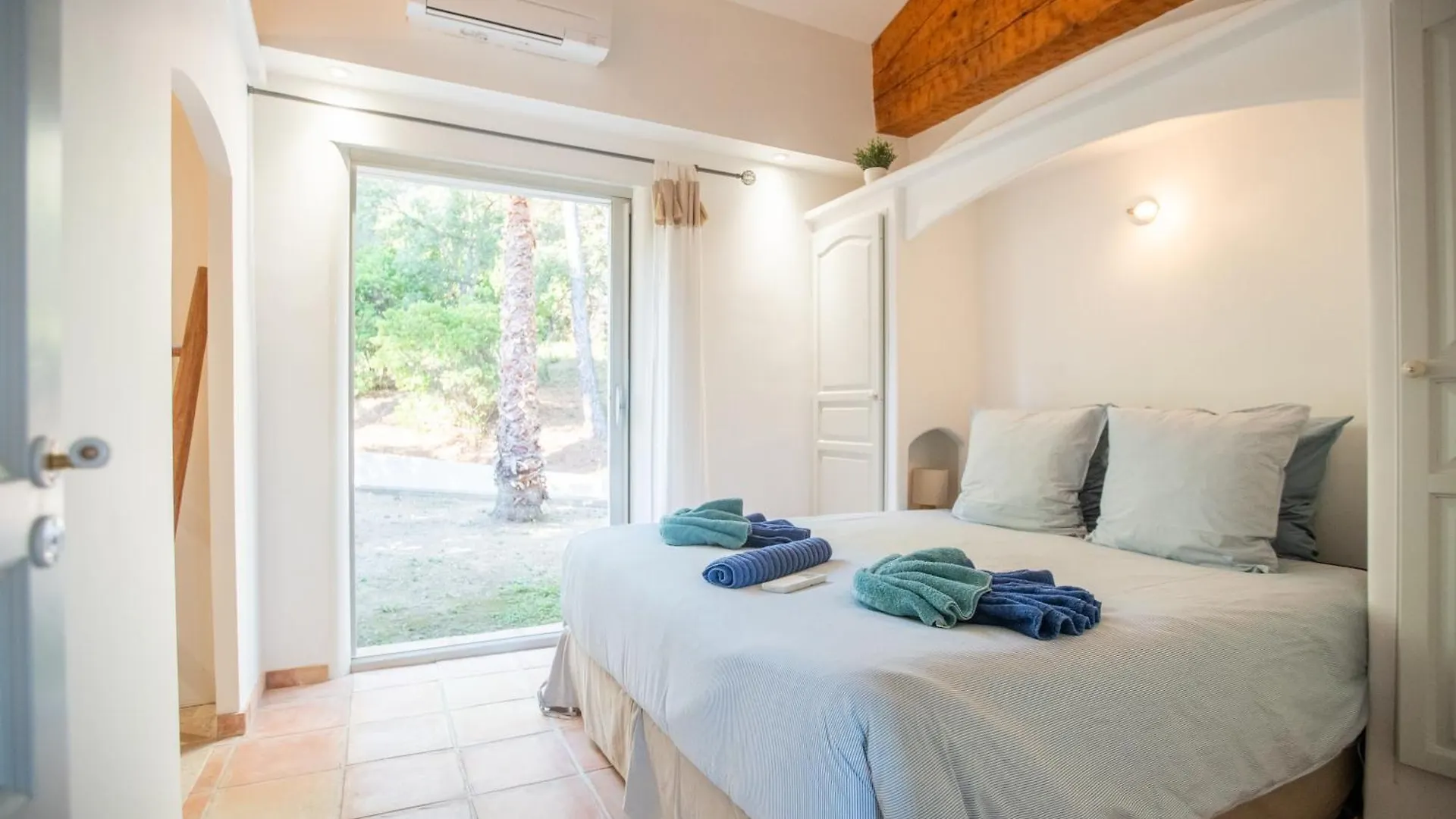 Magnifique Villa A 100 M Plage Climatisation Vue Mer Exceptionnelle Sainte-Maxime 0*,