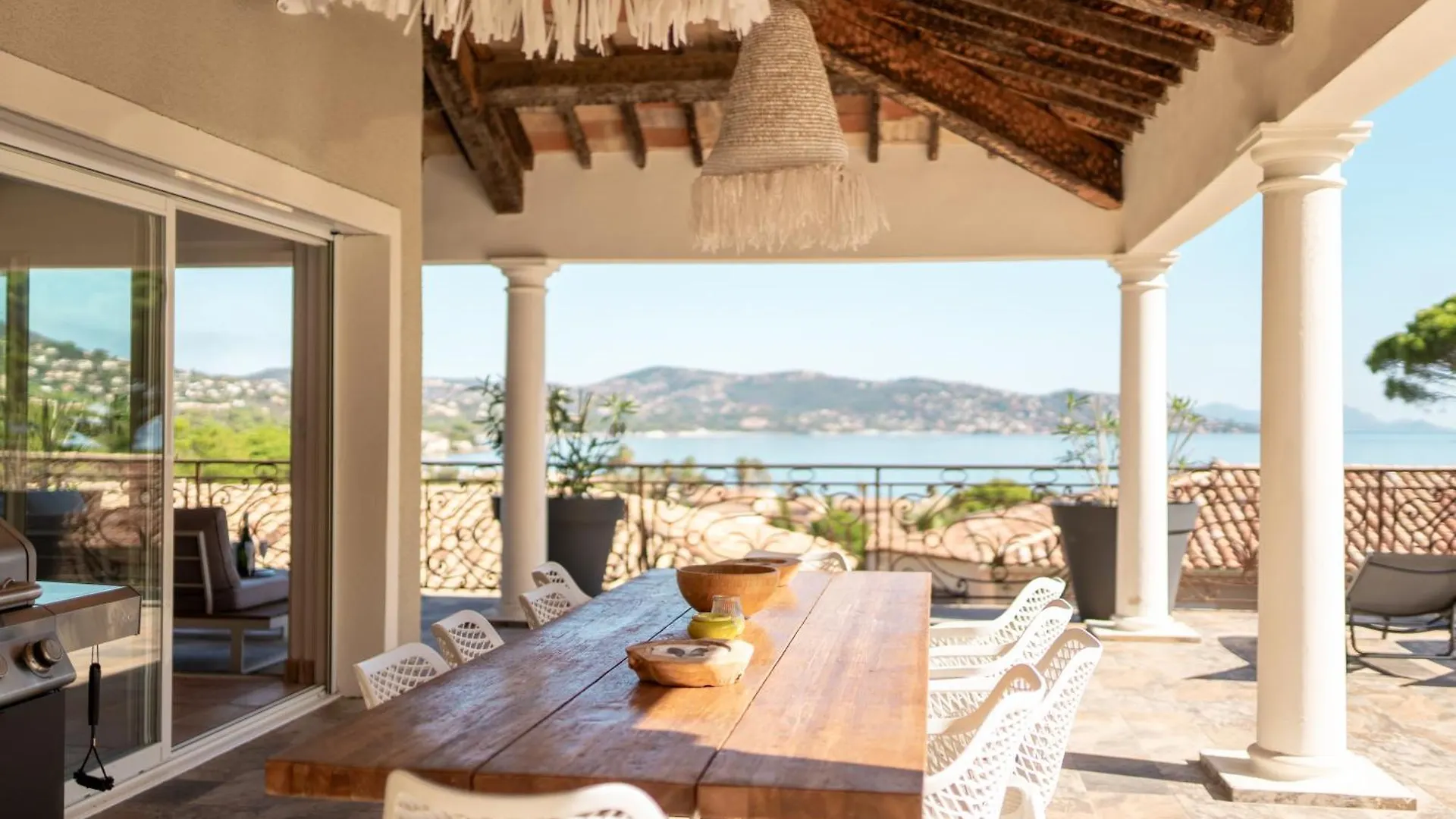 Magnifique Villa A 100 M Plage Climatisation Vue Mer Exceptionnelle Sainte-Maxime