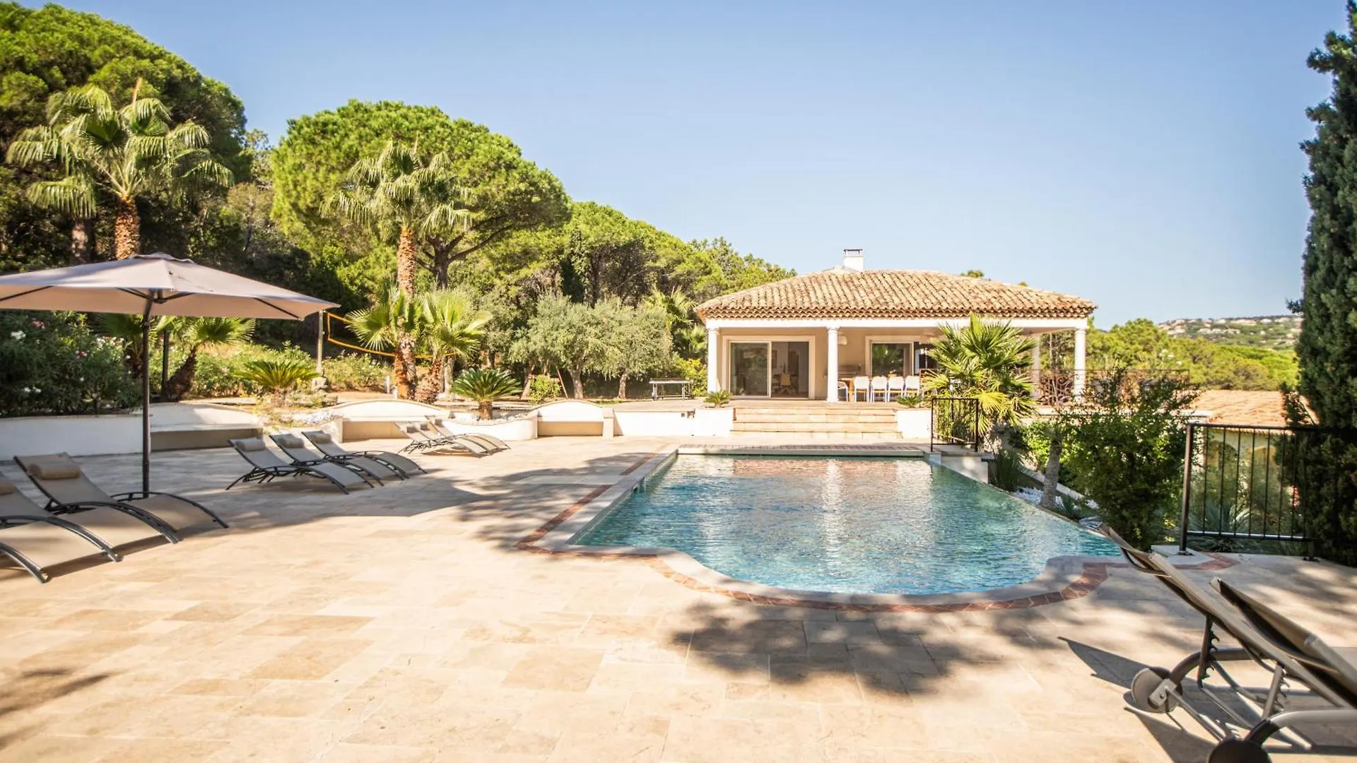Magnifique Villa A 100 M Plage Climatisation Vue Mer Exceptionnelle Sainte-Maxime