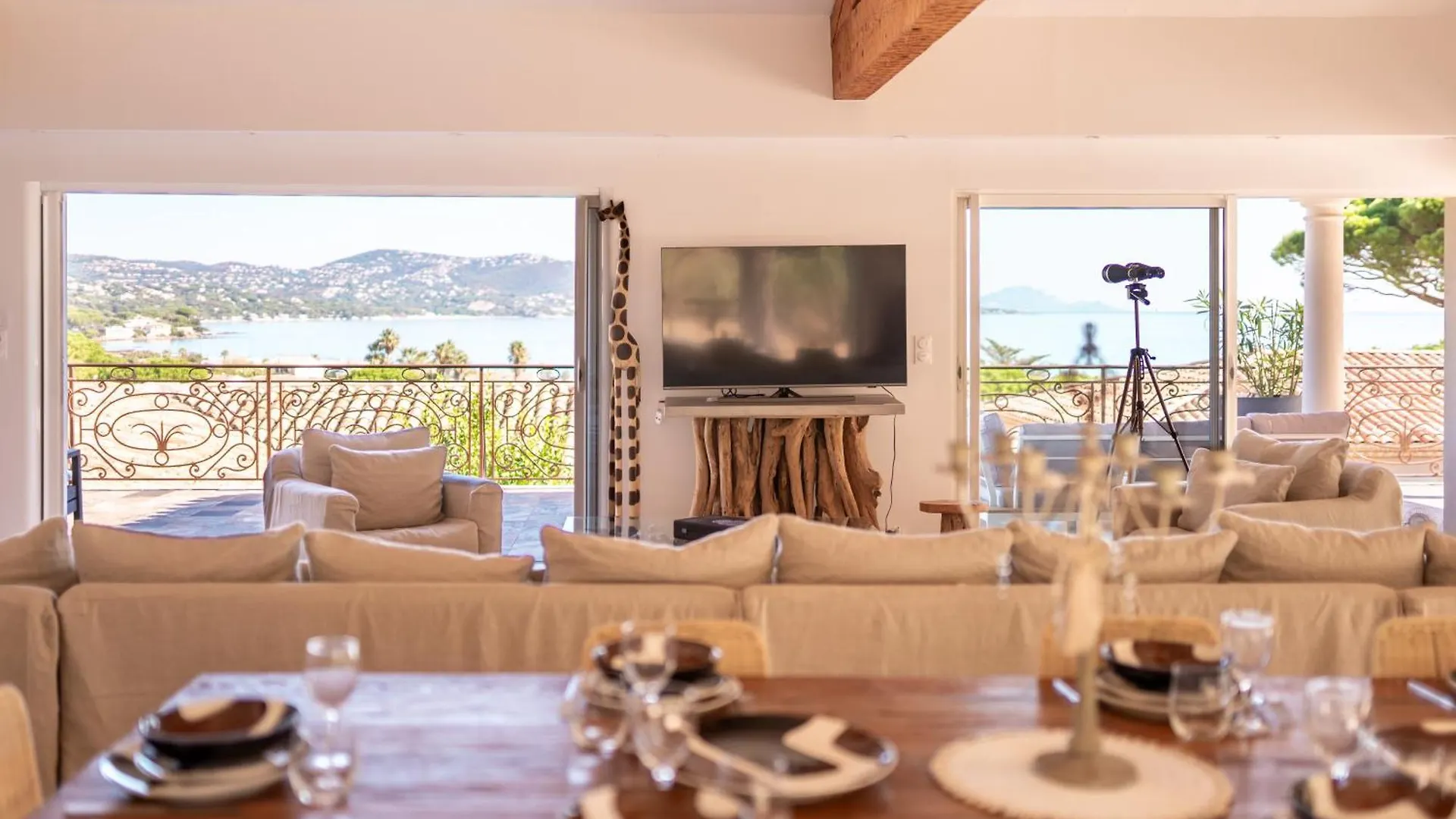 Magnifique Villa A 100 M Plage Climatisation Vue Mer Exceptionnelle Sainte-Maxime
